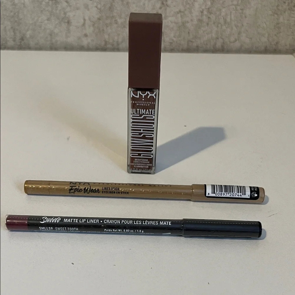 NYX Beauty bundle-ultimate glow shots, which wear liner stick,matte lip liner